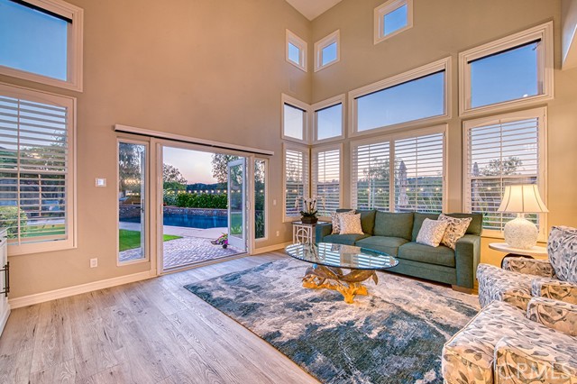 5 Kennedy Court, Coto de Caza CA: https://media.crmls.org/medias/73176a0b-acff-4bbb-a9b3-58341285cf11.jpg