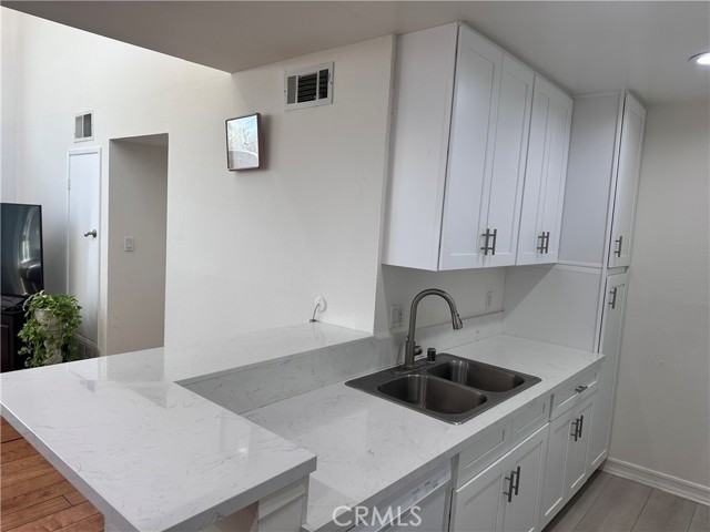 Detail Gallery Image 9 of 34 For 5700 Etiwanda #264,  Tarzana,  CA 91356 - 3 Beds | 2 Baths