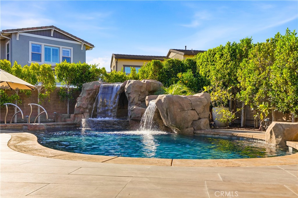 MLS #OC25270445 image #24