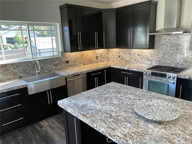 Detail Gallery Image 5 of 15 For 17358 Martha St, Encino,  CA 91316 - 3 Beds | 2/1 Baths