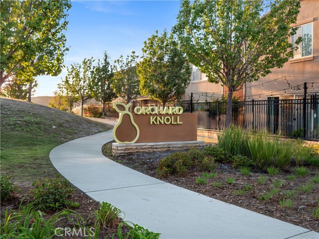 Detail Gallery Image 44 of 46 For 20818 Red Sky Ct, Saugus,  CA 91350 - 4 Beds | 4 Baths