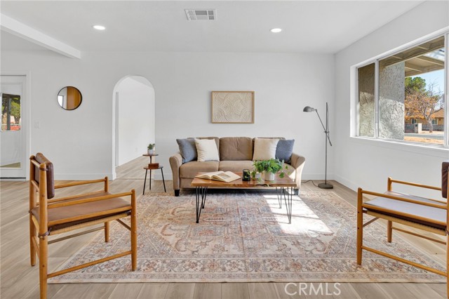 Detail Gallery Image 19 of 54 For 14450 Jicarilla, Apple Valley,  CA 92307 - 3 Beds | 2 Baths