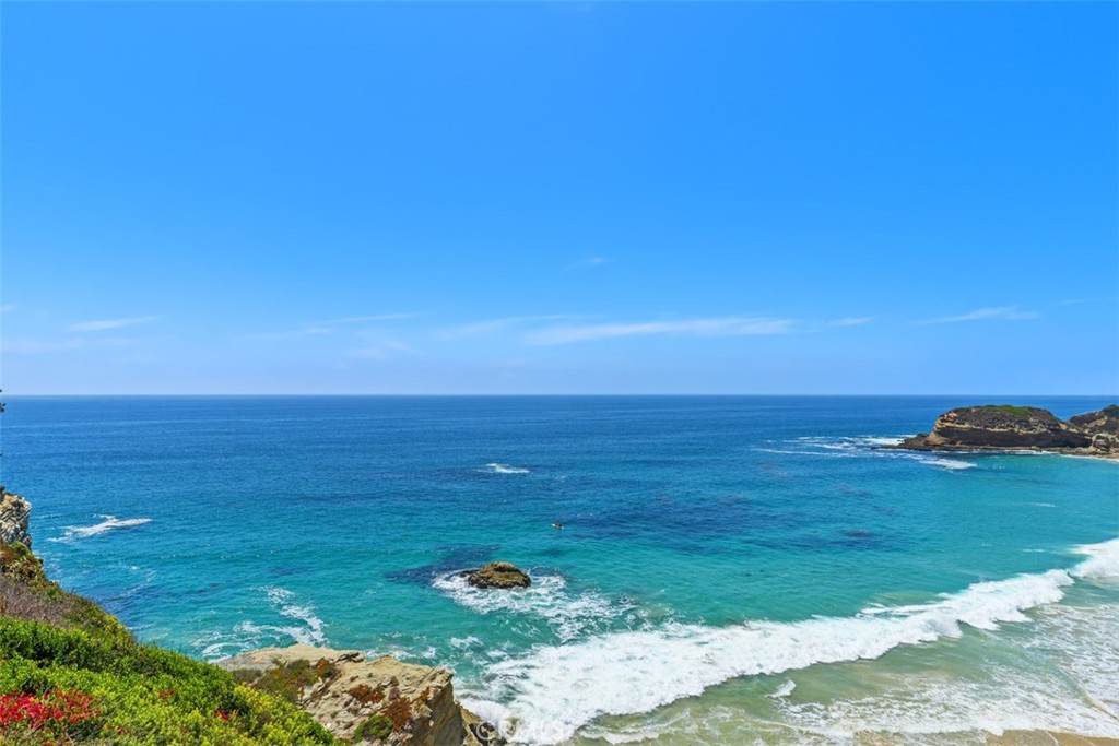 https://media.crmls.org/medias/731b9b9e-47f6-4949-8f67-20bcb05da5b0.jpg?preset=X-Large