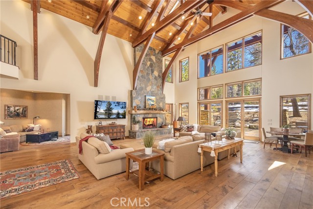42143 Switzerland Drive, Big Bear CA: https://media.crmls.org/medias/731c8b5b-149c-42f6-905f-1b13c05de00c.jpg