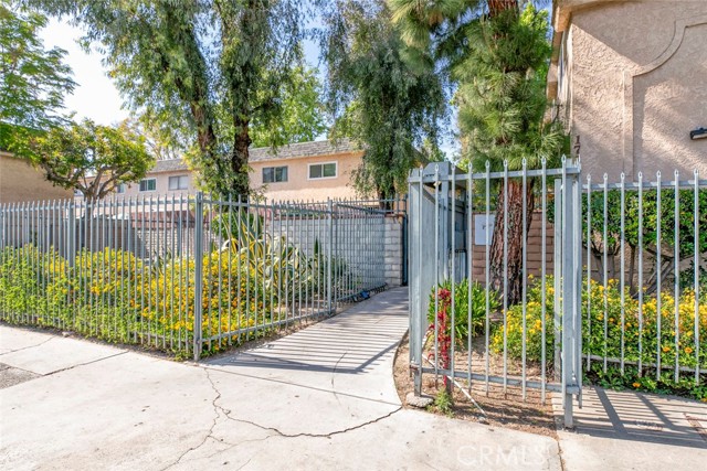 Detail Gallery Image 36 of 36 For 17151 Roscoe Bld #21,  Northridge,  CA 91325 - 2 Beds | 1/1 Baths