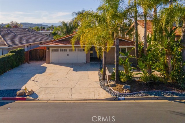 Detail Gallery Image 9 of 58 For 30205 Channel Way, Canyon Lake,  CA 92587 - 3 Beds | 2 Baths