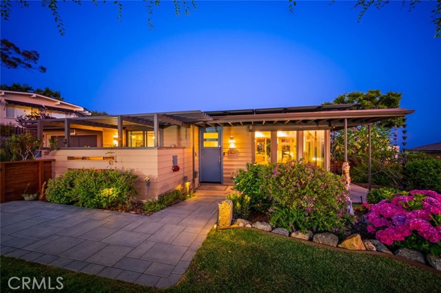 1687 Temple Hills Drive, Laguna Beach CA: https://media.crmls.org/medias/731e5581-d7ab-46a9-ad9f-b370c835f7ea.jpg