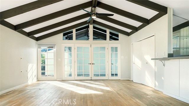 Detail Gallery Image 17 of 25 For 204 Avenue E, Redondo Beach,  CA 90277 - 3 Beds | 2 Baths