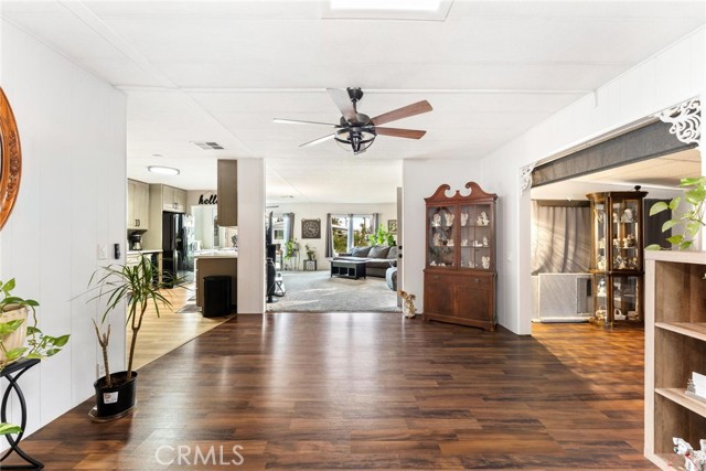 Detail Gallery Image 16 of 35 For 1420 Cabrillo Dr, Hemet,  CA 92543 - 2 Beds | 2 Baths