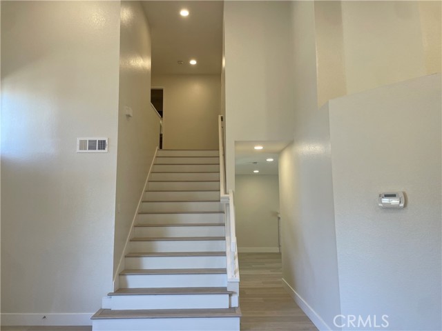 Detail Gallery Image 3 of 16 For 2304 Mangular Ave, Corona,  CA 92882 - 4 Beds | 2/1 Baths