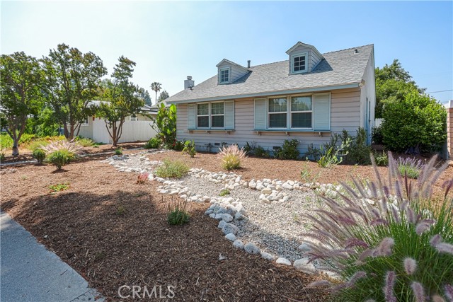 17062 San Fernando Mission Boulevard, Granada Hills CA: https://media.crmls.org/medias/73220631-68c0-4893-80a8-fce103cb37f2.jpg