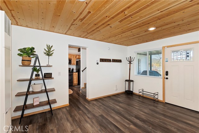 Detail Gallery Image 15 of 45 For 334 Jeffries Rd, Big Bear Lake,  CA 92315 - 1 Beds | 2 Baths