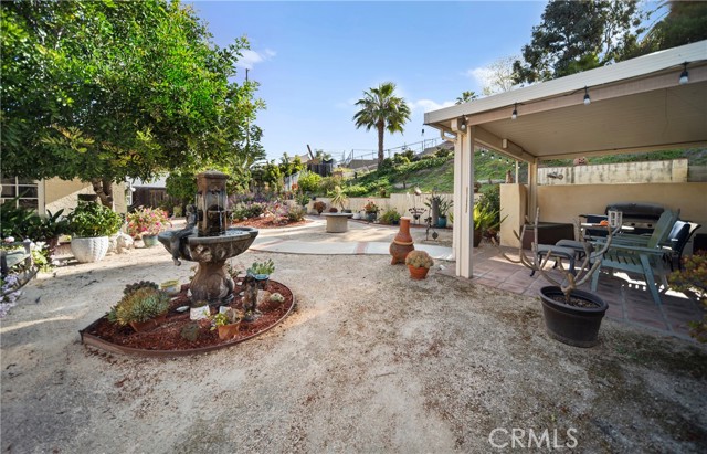 2640 Sycamore Drive, Oceanside CA: https://media.crmls.org/medias/73242371-4c46-452b-88b2-f71d7f11e9af.jpg