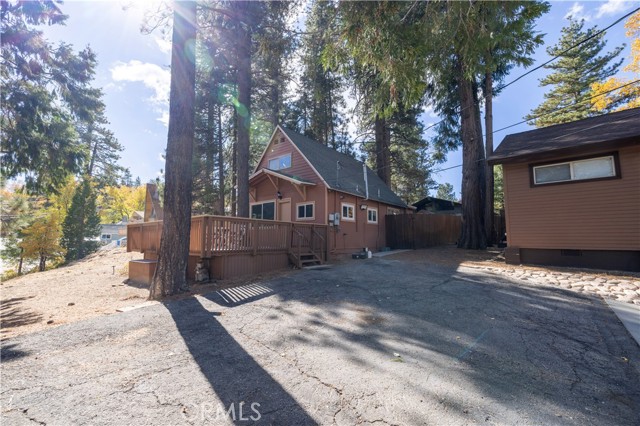 Detail Gallery Image 16 of 54 For 2242 Deep Creek Dr, Running Springs,  CA 92382 - 2 Beds | 2 Baths