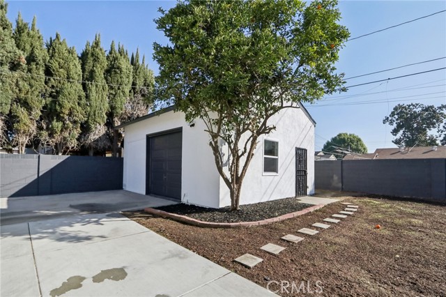 13618 Mcnab Avenue, Bellflower, California 90706, 3 Bedrooms Bedrooms, ,2 BathroomsBathrooms,Single Family Residence,For Sale,Mcnab,TR25028814