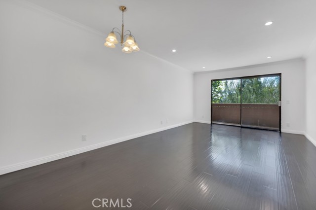 Detail Gallery Image 7 of 28 For 17847 Beneda #16,  Canyon Country,  CA 91351 - 2 Beds | 2 Baths