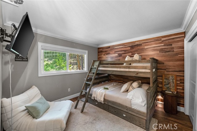 Detail Gallery Image 9 of 29 For 635 Grass Valley Dr, Lake Arrowhead,  CA 92352 - 3 Beds | 2 Baths