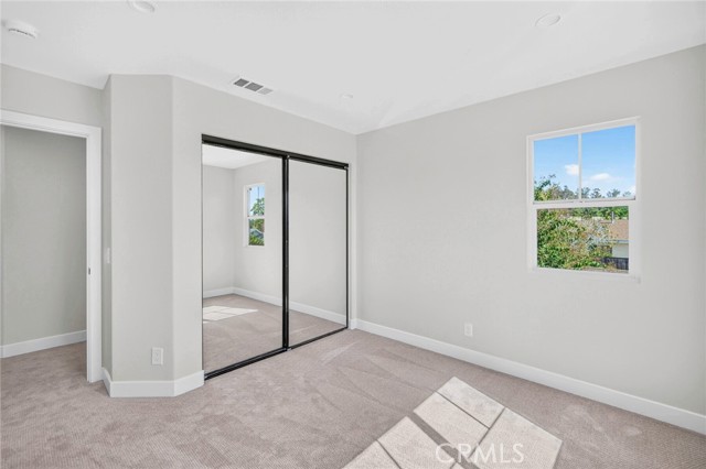 1324 Estel photo 22