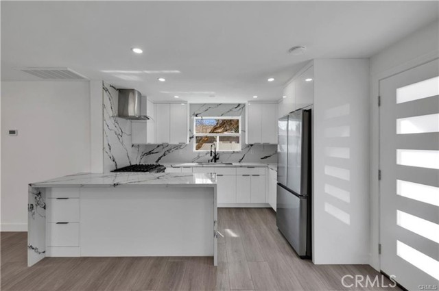 Detail Gallery Image 7 of 22 For 4640 Lowell Ave, La Crescenta,  CA 91214 - 1 Beds | 1 Baths