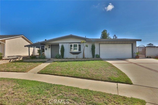 200 La Presa Dr, La Habra, CA 90631