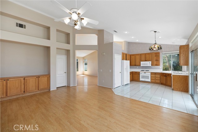 Detail Gallery Image 16 of 53 For 32176 Corte Florecita, Temecula,  CA 92592 - 3 Beds | 2 Baths