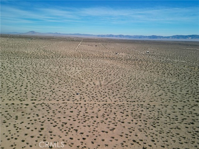 Detail Gallery Image 2 of 20 For 63305 Ranier Rd, Joshua Tree,  CA 92252 - – Beds | – Baths