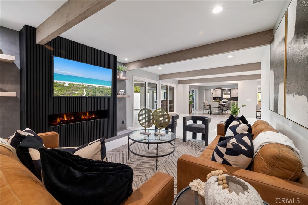 MLS #SR25265594 image #2