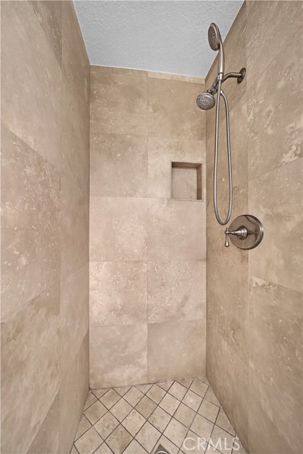 8312 Atlanta Avenue, Huntington Beach CA: https://media.crmls.org/medias/732b6026-3a5e-4793-a206-613d0ec6c9f7.jpg