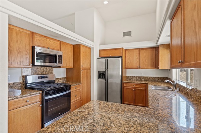 Detail Gallery Image 12 of 36 For 56595 Desert Gold Dr, Yucca Valley,  CA 92284 - 3 Beds | 2 Baths