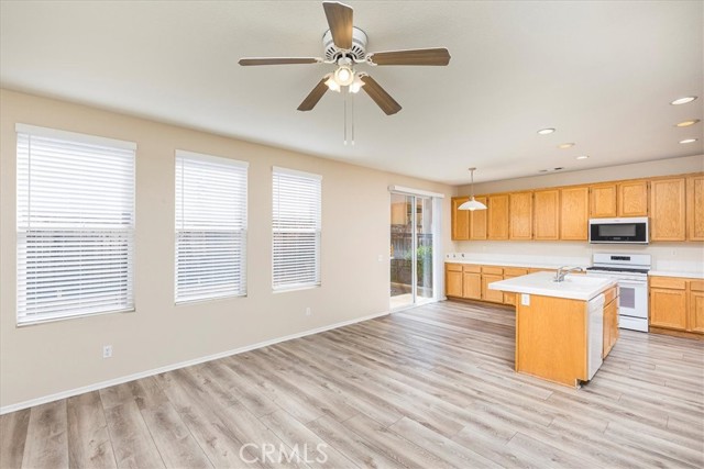 Detail Gallery Image 7 of 33 For 42134 Veneto Dr, Temecula,  CA 92591 - 3 Beds | 2/1 Baths
