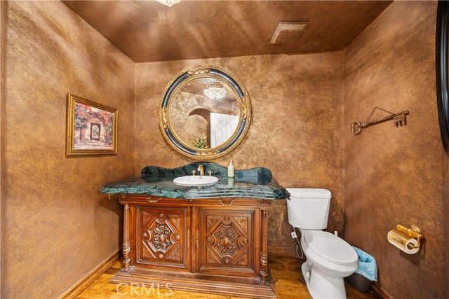 Detail Gallery Image 6 of 71 For 1161 N Coyote, Orange,  CA 92869 - 5 Beds | 5/1 Baths