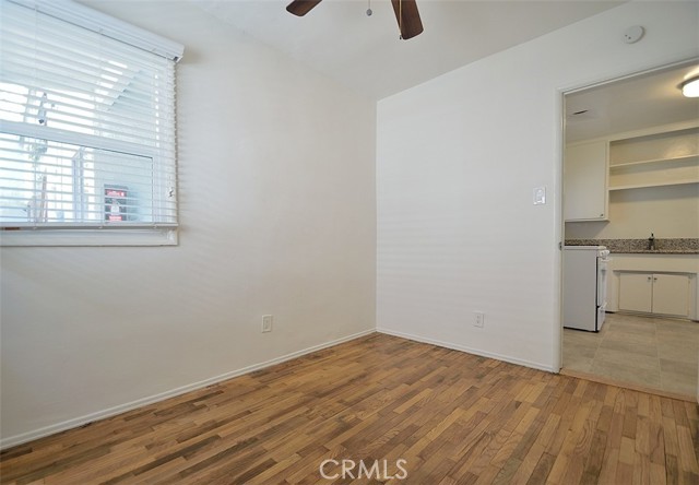 Detail Gallery Image 9 of 23 For 2400 Marshallfield Ln, Redondo Beach,  CA 90278 - – Beds | – Baths
