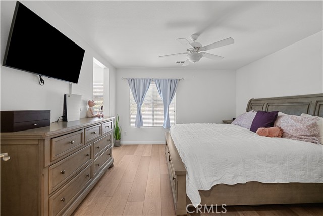 Detail Gallery Image 11 of 19 For 19415 Opal Ln, Saugus,  CA 91350 - 2 Beds | 2/1 Baths