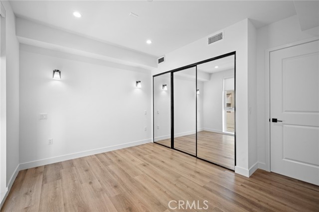 Detail Gallery Image 16 of 21 For 10657 Moorpark St #204,  North Hollywood,  CA 91602 - 2 Beds | 1 Baths