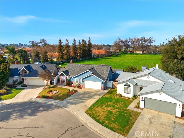 Detail Gallery Image 8 of 49 For 5028 W Hillsdale, Visalia,  CA 93291 - 3 Beds | 1/1 Baths