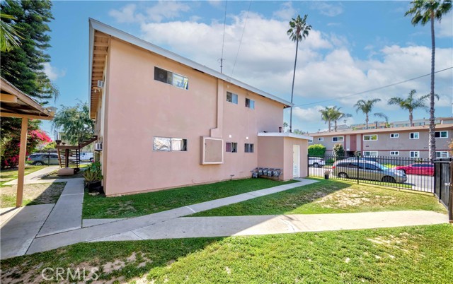 1381 Burwood Street, La Habra CA: https://media.crmls.org/medias/732f8746-c40e-4a06-a813-c93e0ee85a9a.jpg