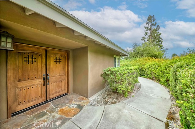 706 Nancy Lane, Fullerton CA: https://media.crmls.org/medias/73306561-26a5-4218-8ac9-9e27258d3d5e.jpg