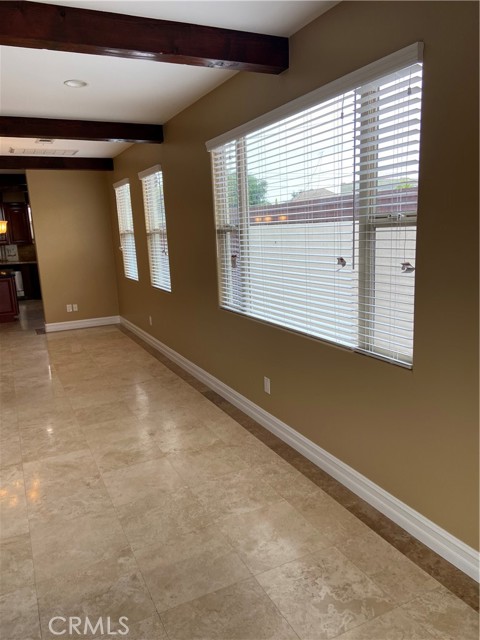 385 W 19th Street, San Pedro CA: https://media.crmls.org/medias/733148fc-eb3b-44cb-9552-bb5437c8b84f.jpg