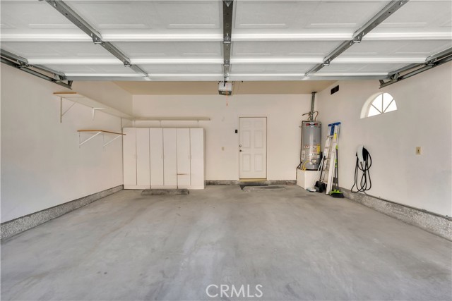 19017 Gault Street, Reseda CA: https://media.crmls.org/medias/73317481-73af-420d-8903-5aedd9e81ab4.jpg