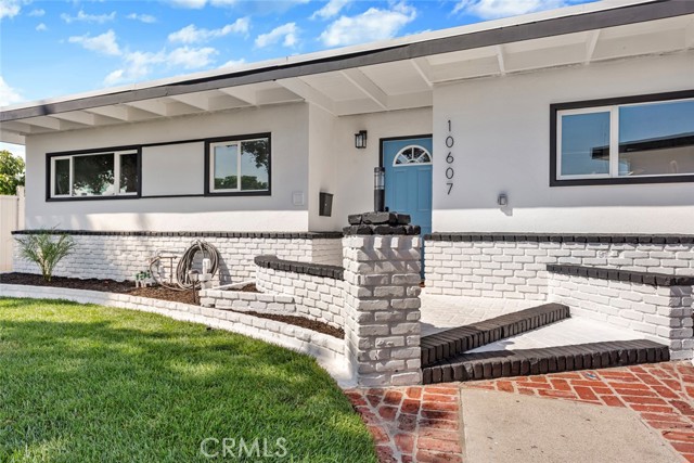 Detail Gallery Image 4 of 31 For 10607 La Alba Dr, Whittier,  CA 90603 - 4 Beds | 2 Baths