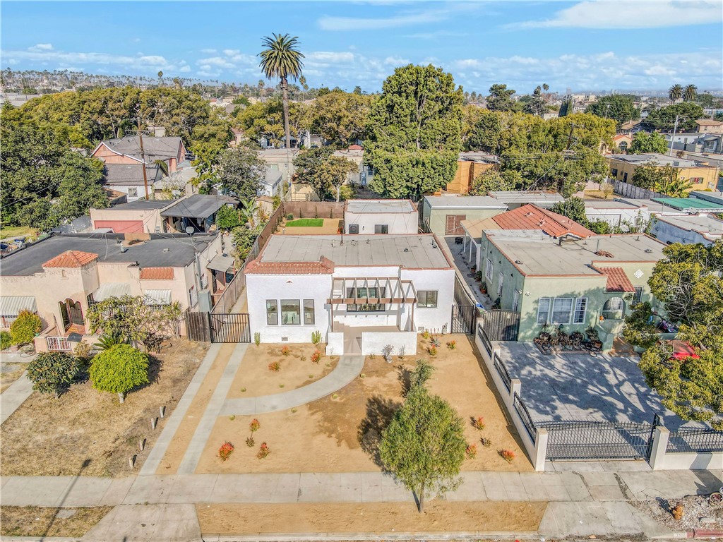 Detail Gallery Image 38 of 39 For 3521 60th St, Los Angeles,  CA 90043 - 3 Beds | 3 Baths