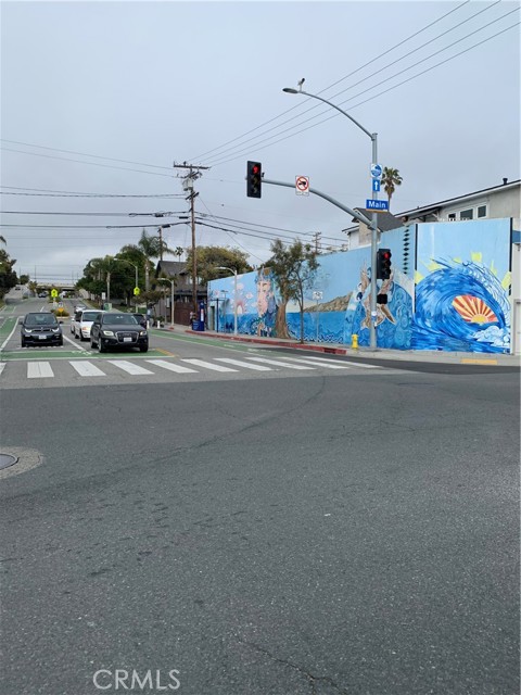 Side of building on Ocean Park.