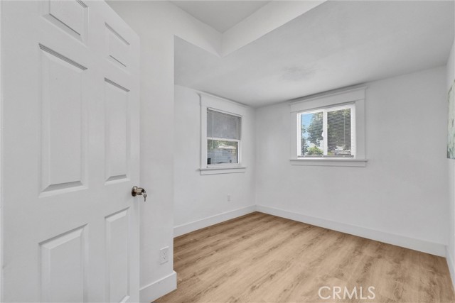 820 S Van Ness Avenue, Santa Ana CA: https://media.crmls.org/medias/733285c7-0413-4811-8356-64634fa5d5fb.jpg