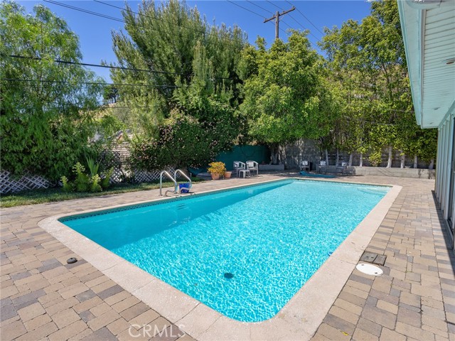 Detail Gallery Image 40 of 54 For 901 Irving Dr, Burbank,  CA 91504 - 3 Beds | 2 Baths