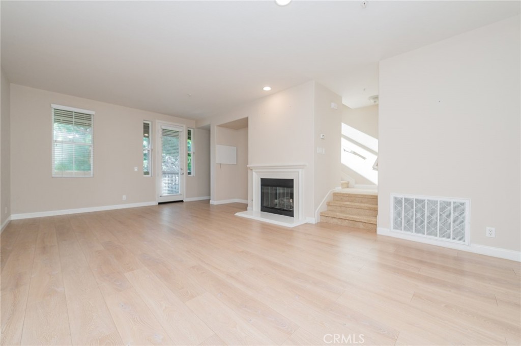 MLS #OC25278125 image #11