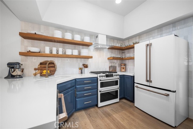 Detail Gallery Image 10 of 47 For 4179 Andros, Huntington Beach,  CA 92649 - 2 Beds | 2/1 Baths