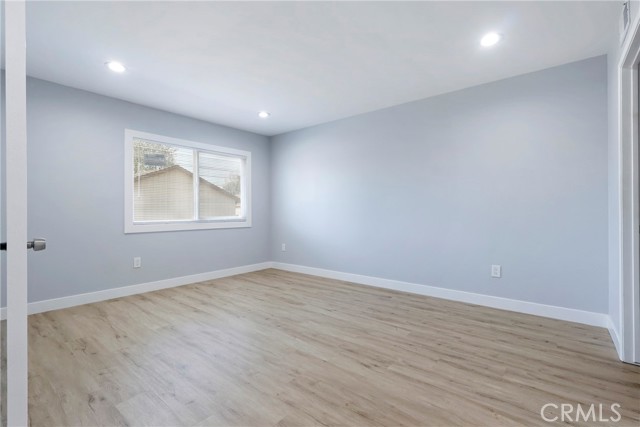 Detail Gallery Image 23 of 42 For 9652 Karmont, South Gate,  CA 90280 - 4 Beds | 2/1 Baths