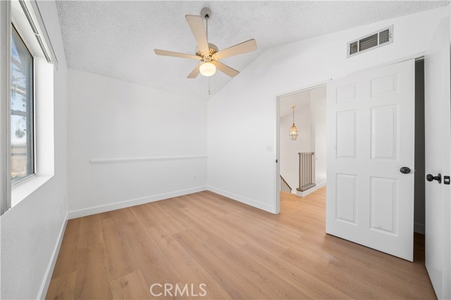 Detail Gallery Image 18 of 29 For 12466 Highgate, Victorville,  CA 92395 - 2 Beds | 2/1 Baths