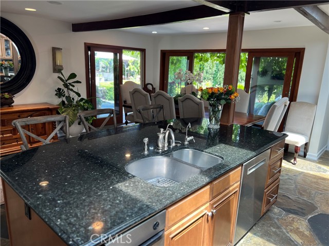 4621 Wayne Road, Corona del Mar CA: https://media.crmls.org/medias/7336ccdc-aed6-4a49-93e5-7eddd3836118.jpg