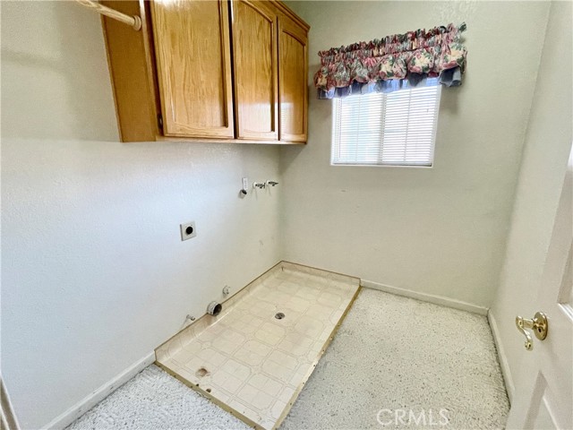 Detail Gallery Image 13 of 41 For 224 Stonewood Dr, Los Banos,  CA 93635 - 3 Beds | 2 Baths